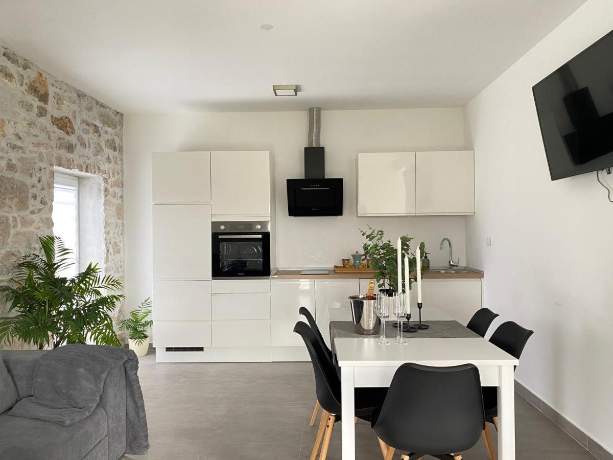 Sukošan Holiday House Lucia מראה חיצוני תמונה
