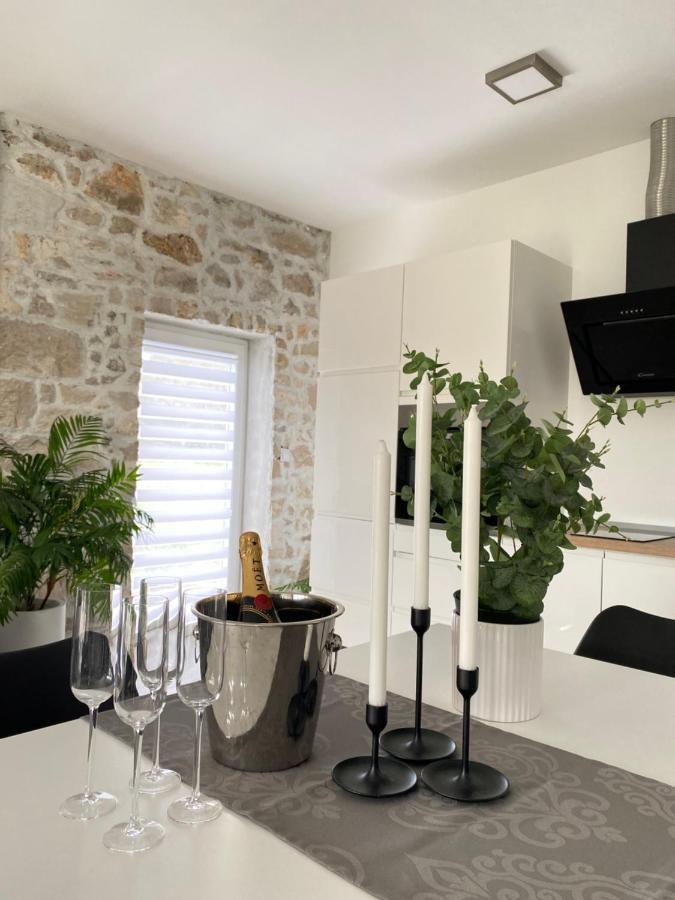 Sukošan Holiday House Lucia מראה חיצוני תמונה