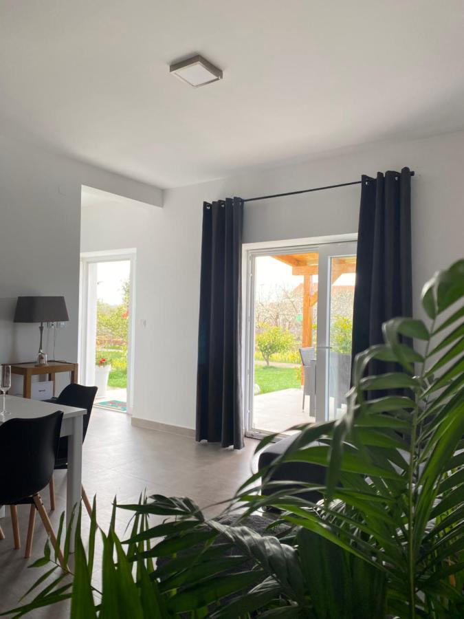 Sukošan Holiday House Lucia מראה חיצוני תמונה