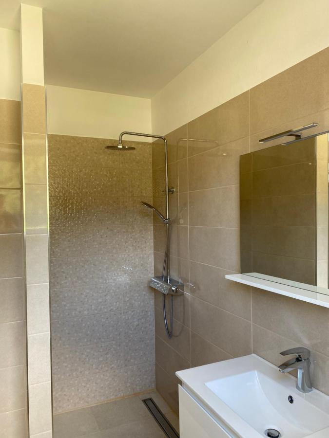 Sukošan Holiday House Lucia מראה חיצוני תמונה