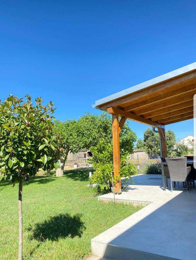 Sukošan Holiday House Lucia מראה חיצוני תמונה
